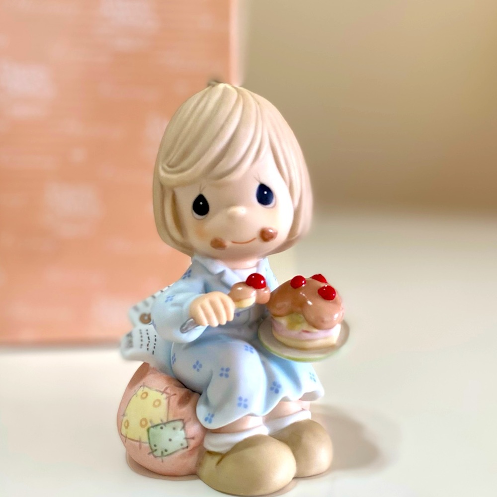 Precious Moments Figure